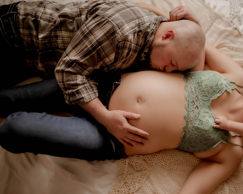 ohio intimate maternity photography