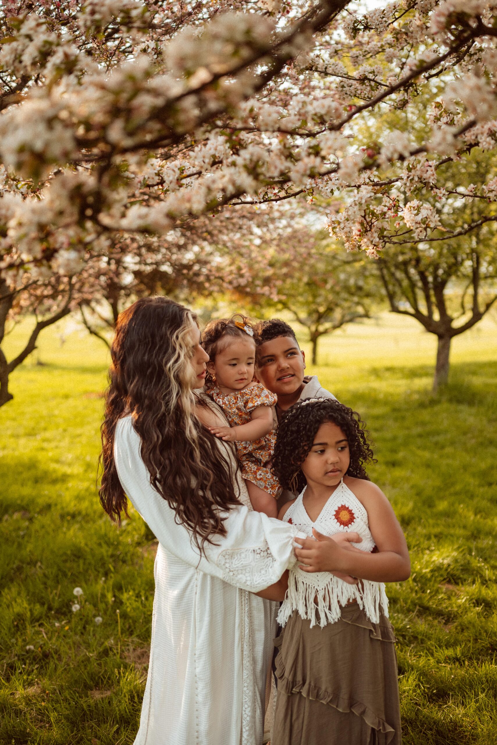 spring maternity photos