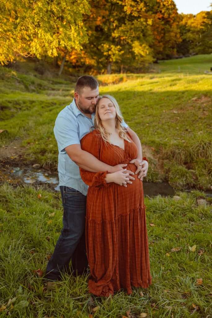Maternity Photographer in Wooster Ohio