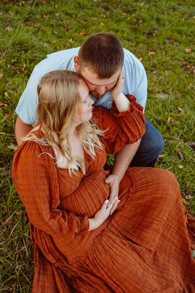 Maternity Photographer in Wooster Ohio